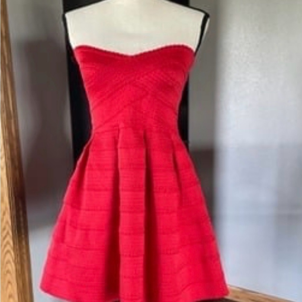 Sans Souci Vibrant Red Strapless Dress